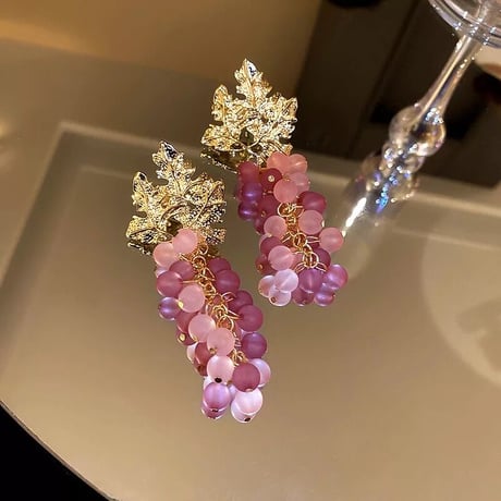 grape large vintage  pierce