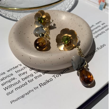 vintage flower stone pierce