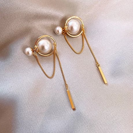 pearl catch chain pierce