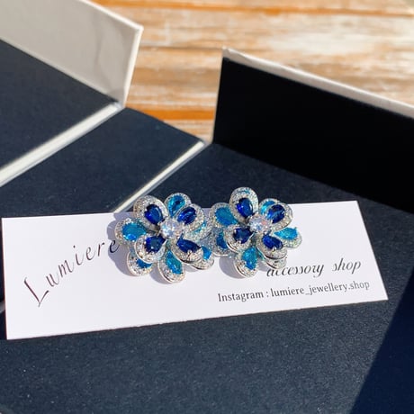 blue stone  flower pierce