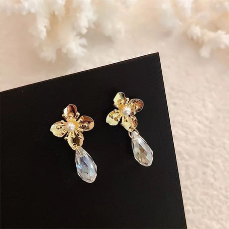 metal flower drop clear stone pierce