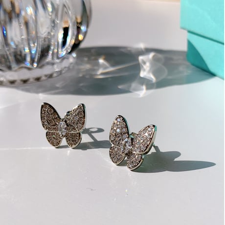 butterfly stone point pierce