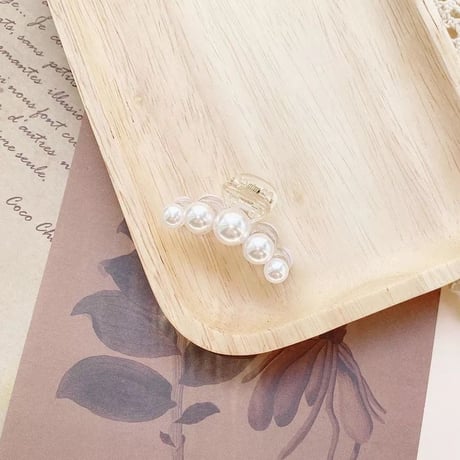 clear pearl hair clip　3