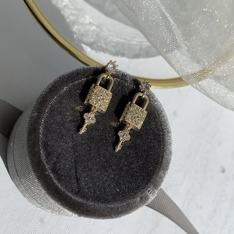 key stone pierce
