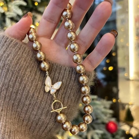 color pearl × butterfly necklace