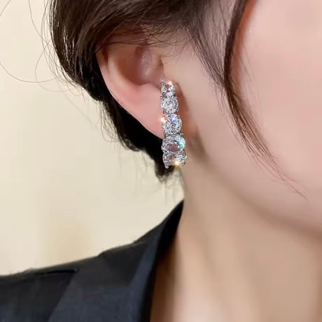 stone clip pierce