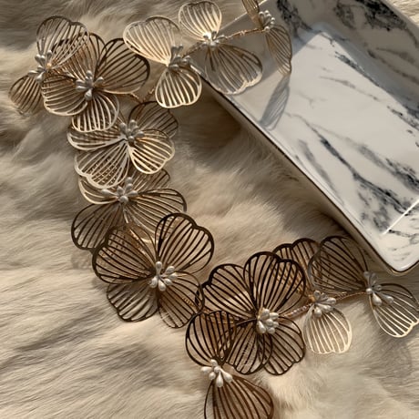 gold flower see-through long hair accessory