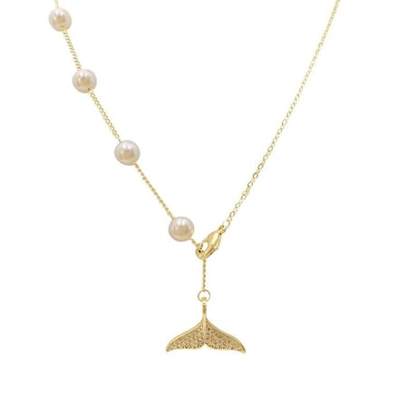tail × pearl necklace