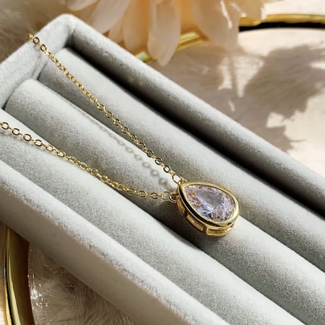 drop stone necklace