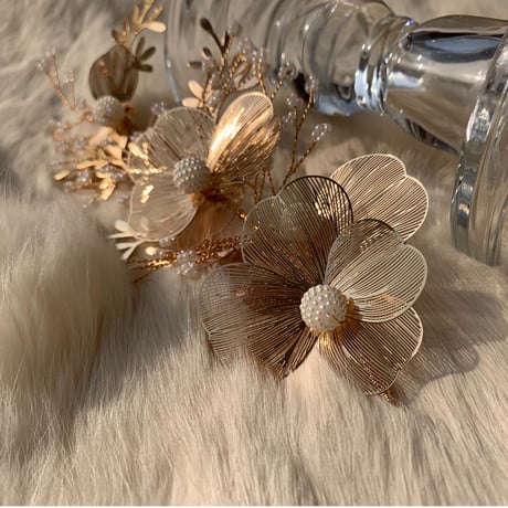 flower gold see-through hair accessory