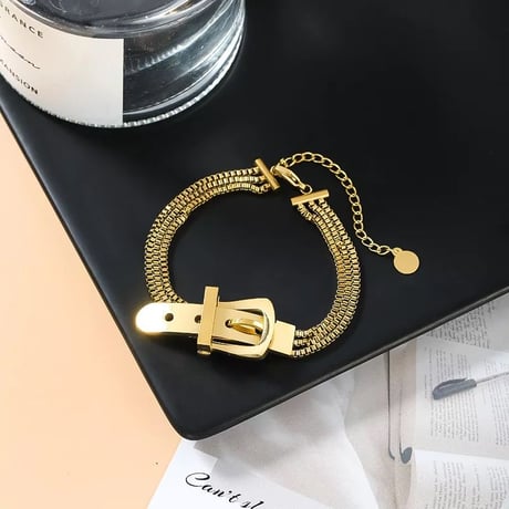 belt gold bracelet