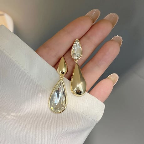 stone × gold double drop pierce
