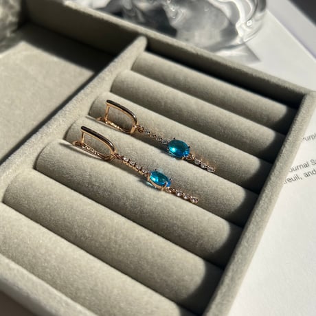 blue stone × pink gold pierce