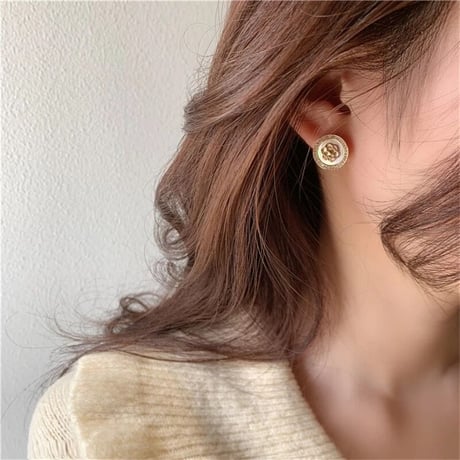 rose one point pierce