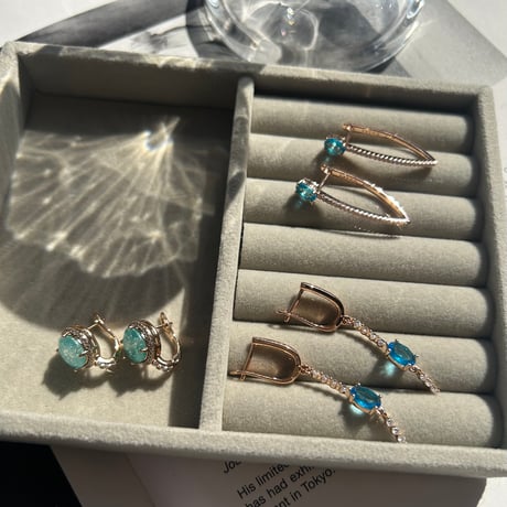 blue stone × pink gold pierce
