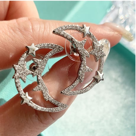moon × star pierce
