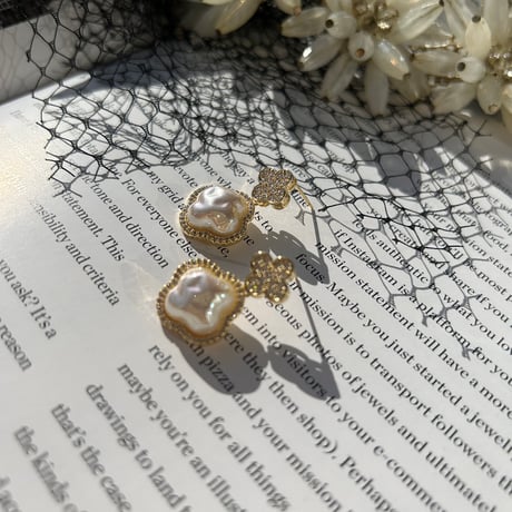 double flower baroque pearl pierce