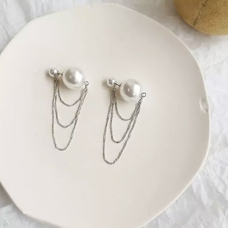 pearl catch chain pierce