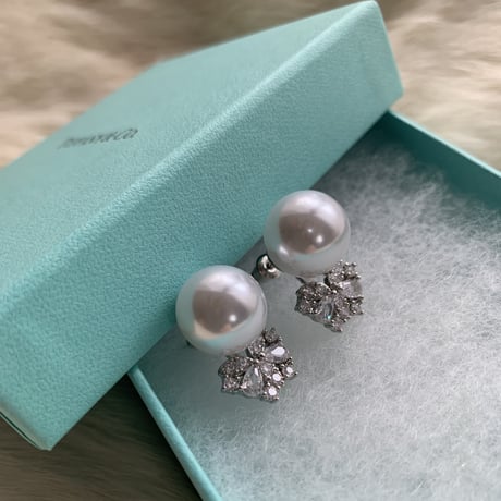 pearl × stone jewelry pierce