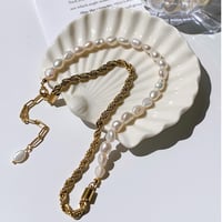 baroque  pearl × gold necklace
