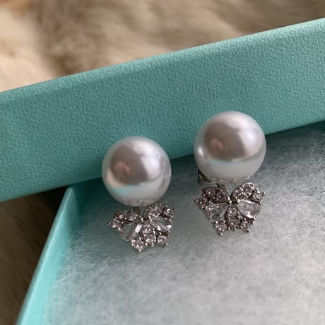 pearl × stone jewelry pierce