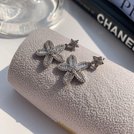 flower stone pierce