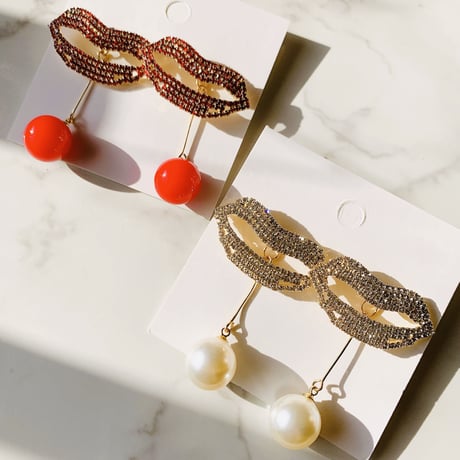 lip × pearl 2way  pierce