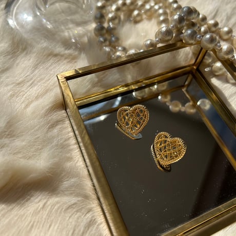 heart mesh pierce