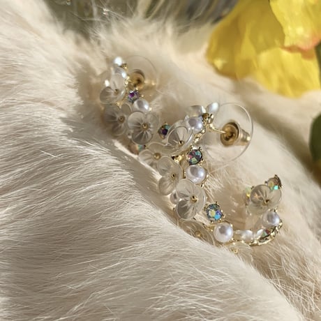 flower ×  pearl stone hoop pierce