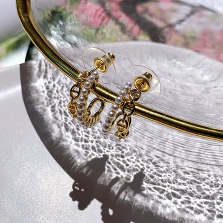 chain × pearl hoop  pierce