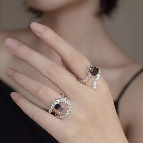 square black stone open ring
