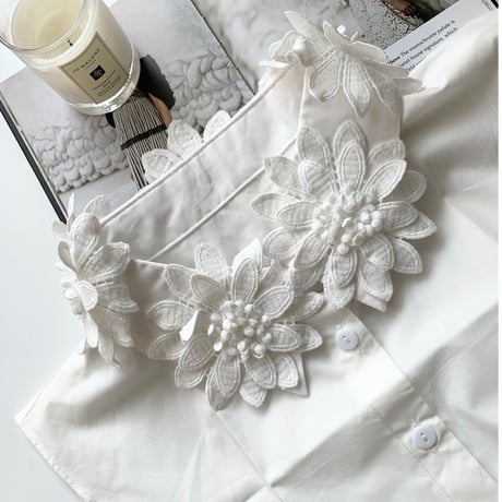 flower volume attached collar