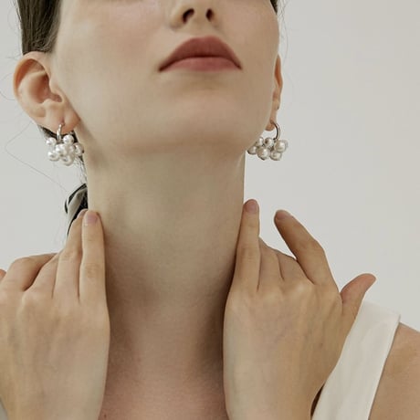 pearl hoop pierce