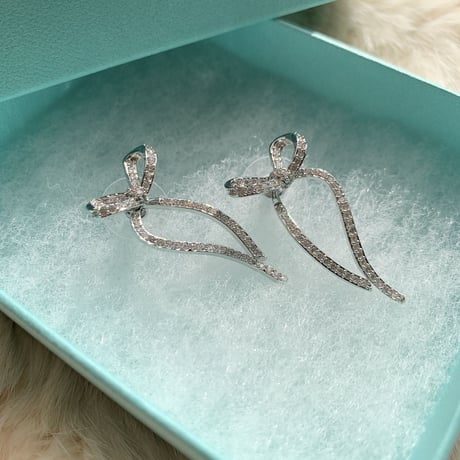 ribbon stone pierce