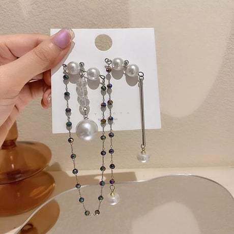 pearl stone asymmetry pierce