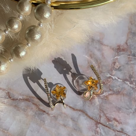 yellow star double stick pierce