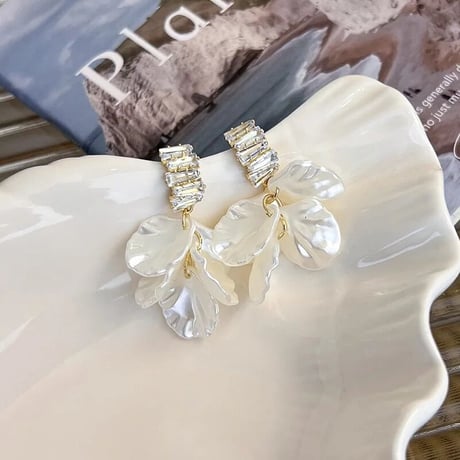 shell × stone pierce