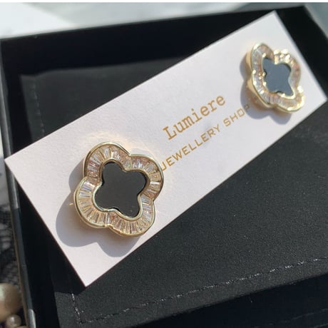 black flower stone pierce