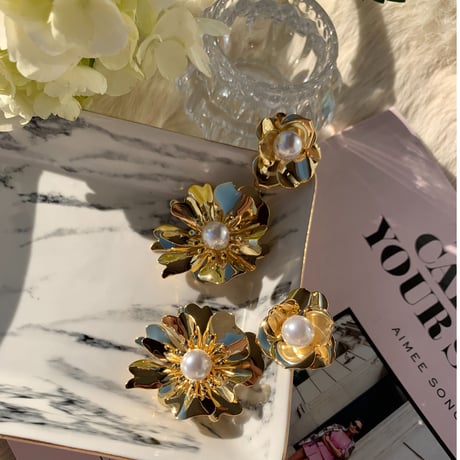 metal gold flower big pierce