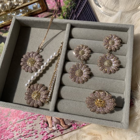 marguerite pink stone necklace