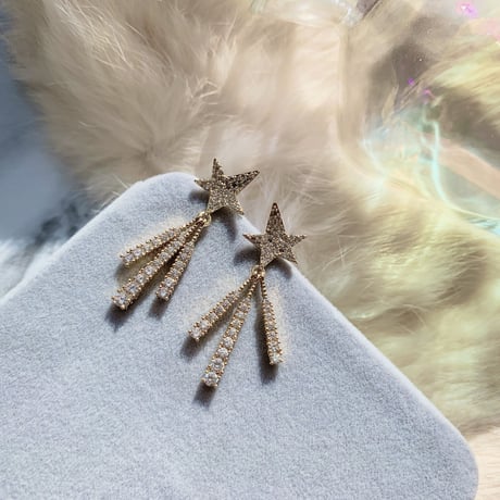 star stick fringe pierce