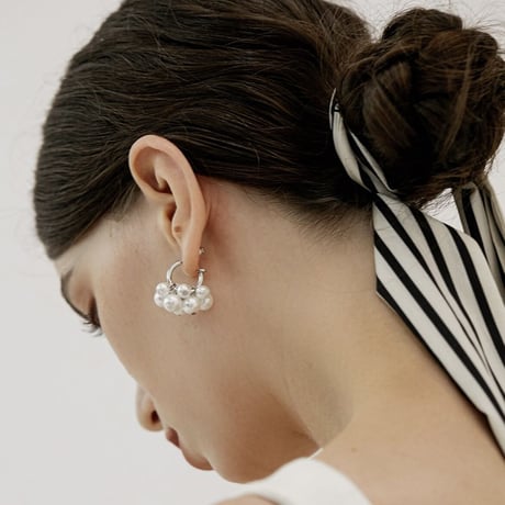 pearl hoop pierce