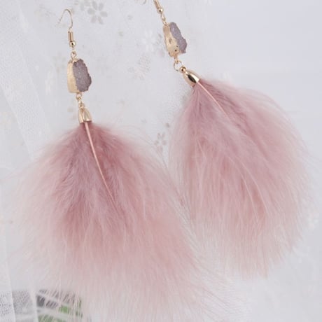feather hook pierce