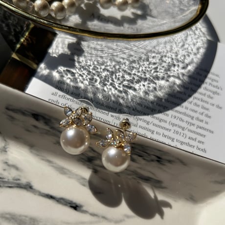stone × pearl  pierce