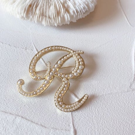 alphabet pearl brooch