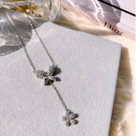 butterfly × flower necklace