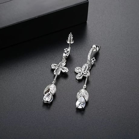 flower × drop stone long loop pierce