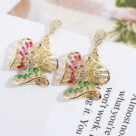 flower curve pierce