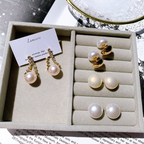 pearl × stone chain pierce