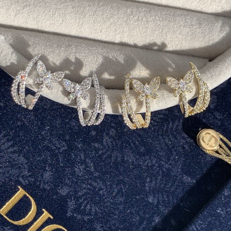 butterfly stone curve pierce